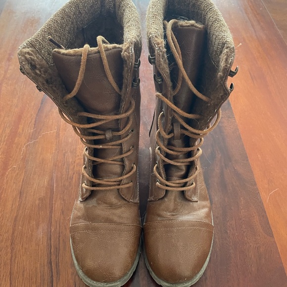 Brown Lace-Up Shearling Boots - Picture 2 of 7